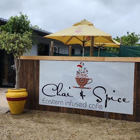 Chai & Spice Guesthouse And Cafe จอร์จ ภายนอก รูปภาพ